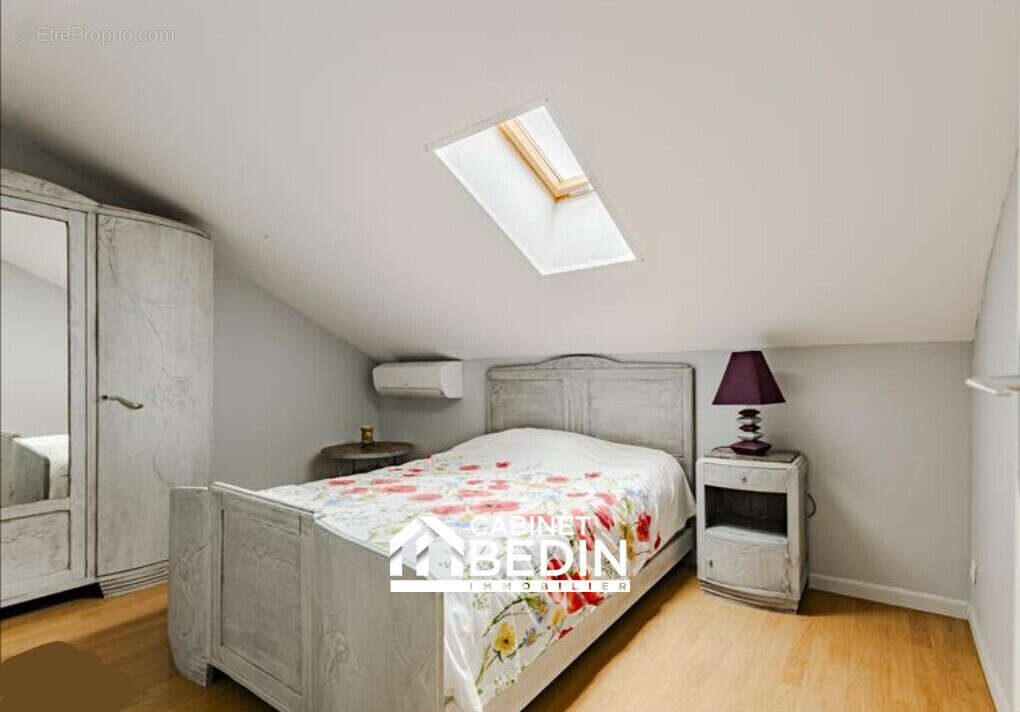 Maison 195 m² à Lalande-De-Pomerol  - photo 9