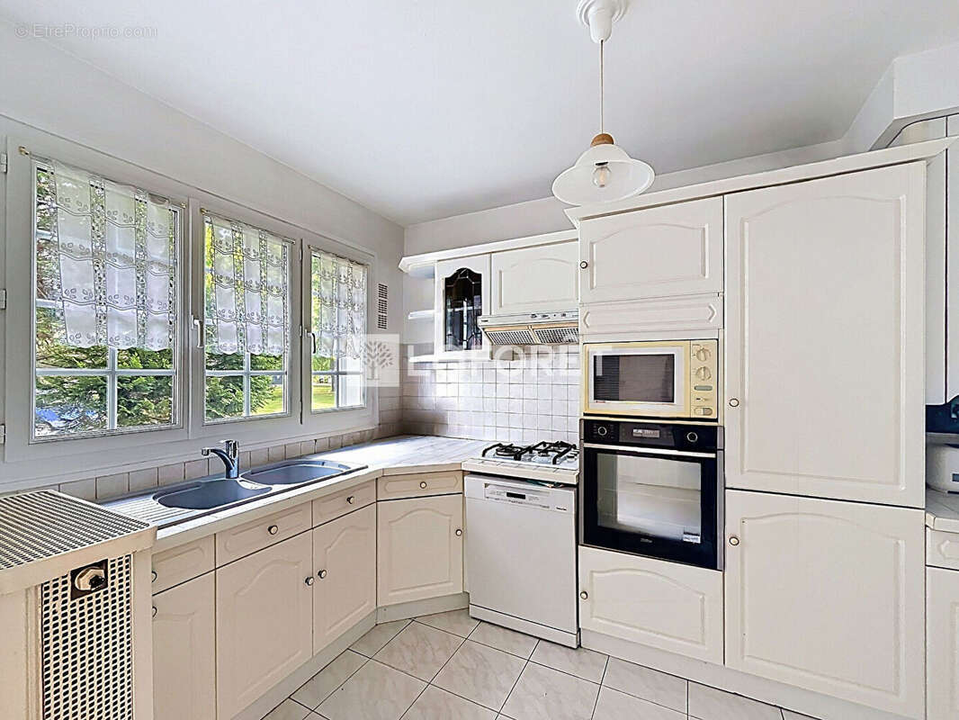 Maison Saint Denis en Val 4/5 pièces 97.3 m² - photo 5