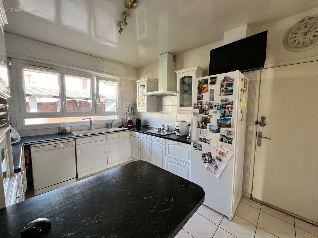 Maison à VILLENEUVE-LE-ROI