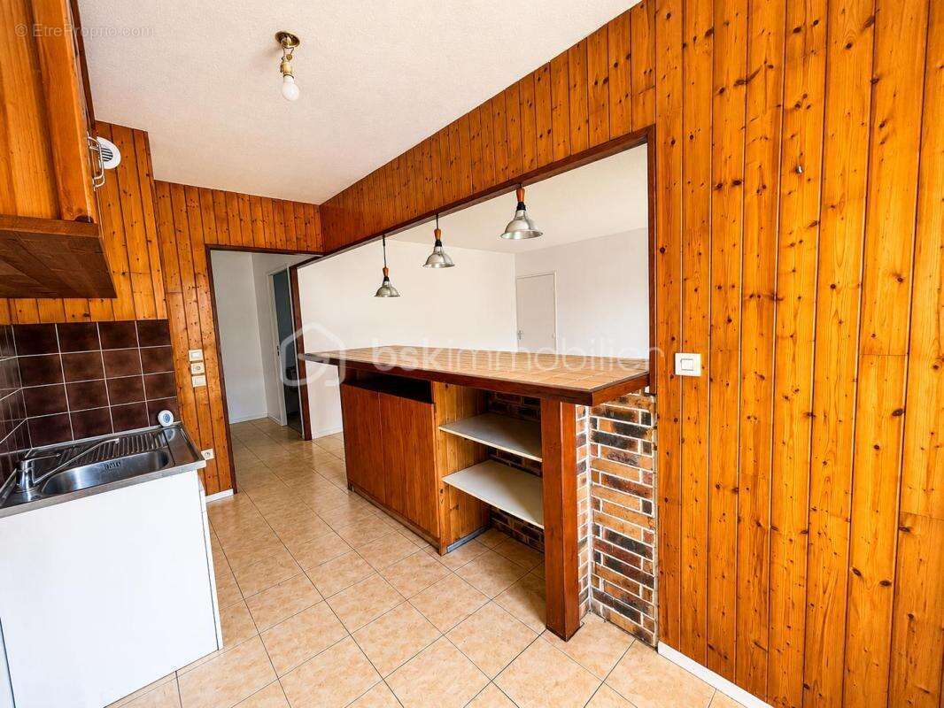 Grand T2 lumineux avec balcon et parking sécurisé - photo 3
