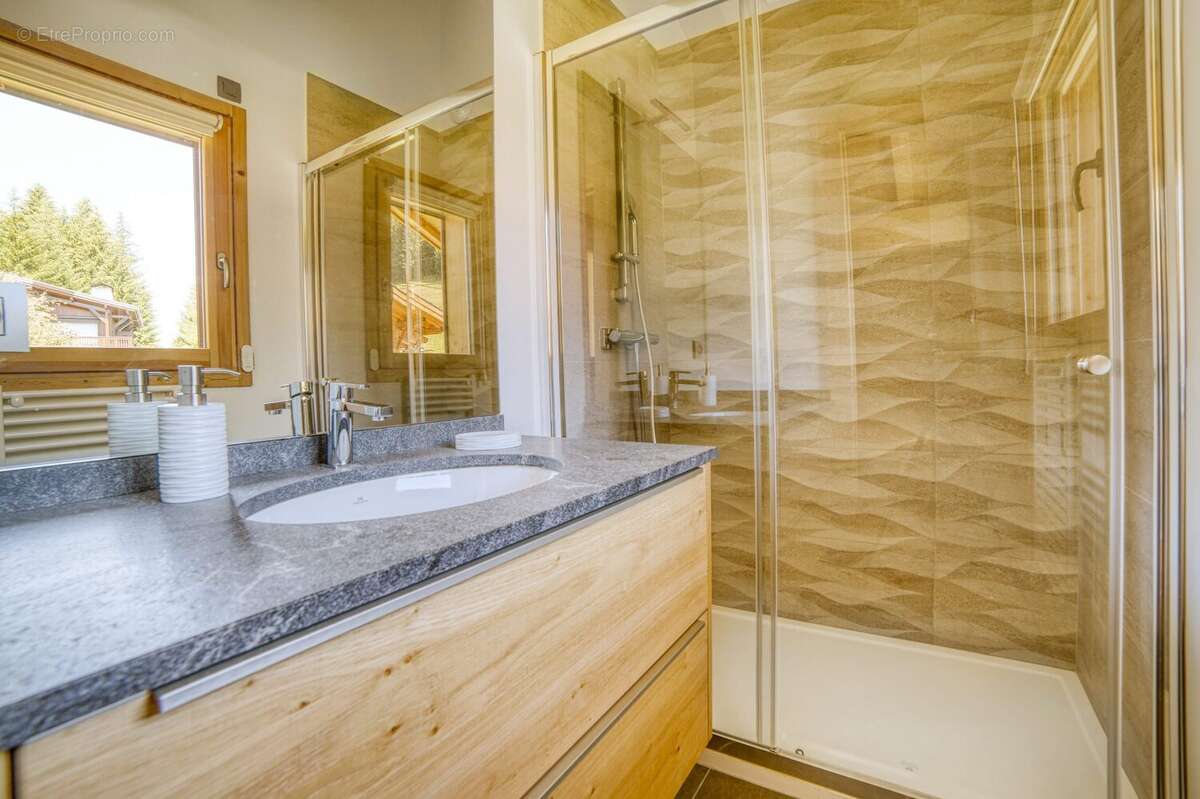 Maison 230 m² à Praz-Sur-Arly  - photo 8