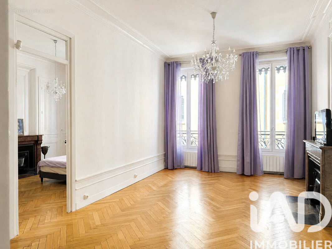 Photo 1 - Appartement à LYON-6E