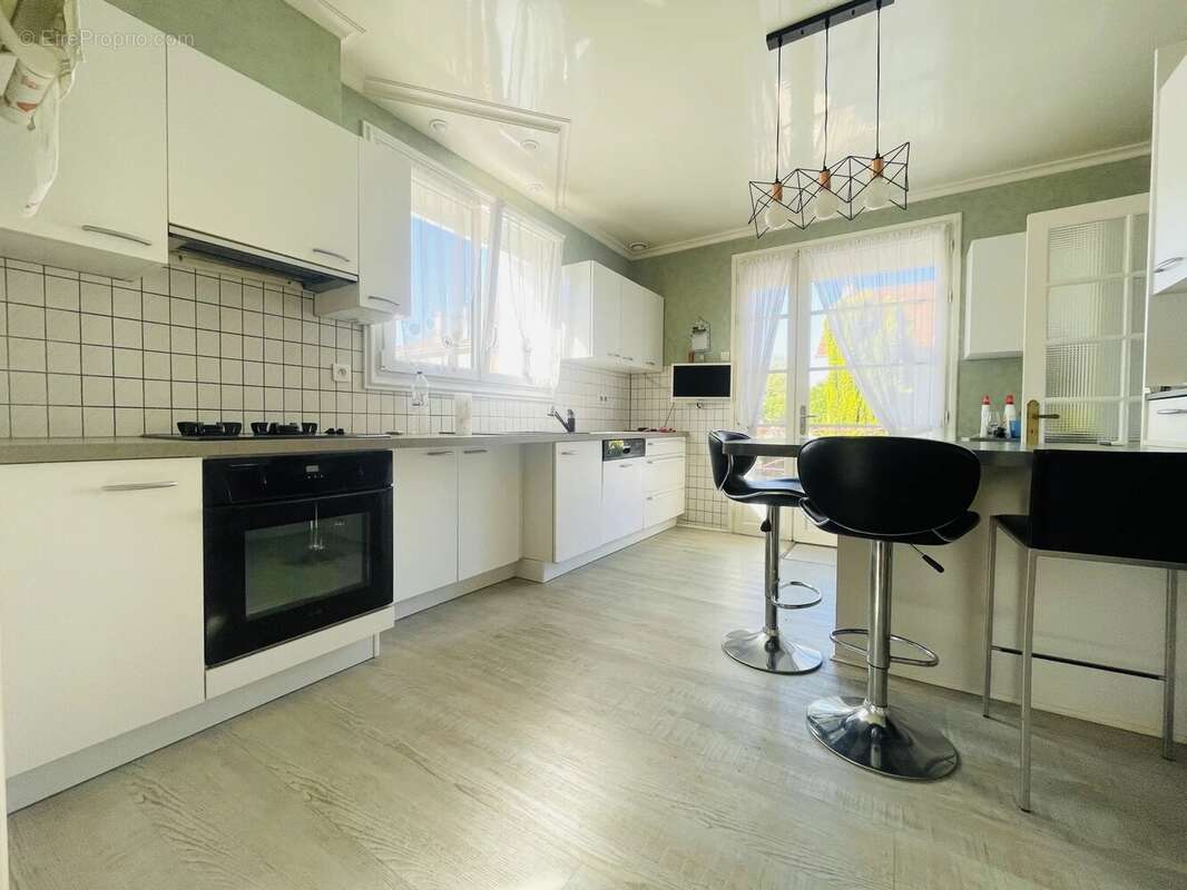 Maison 117 m² à Jumilhac-Le-Grand  - photo 5