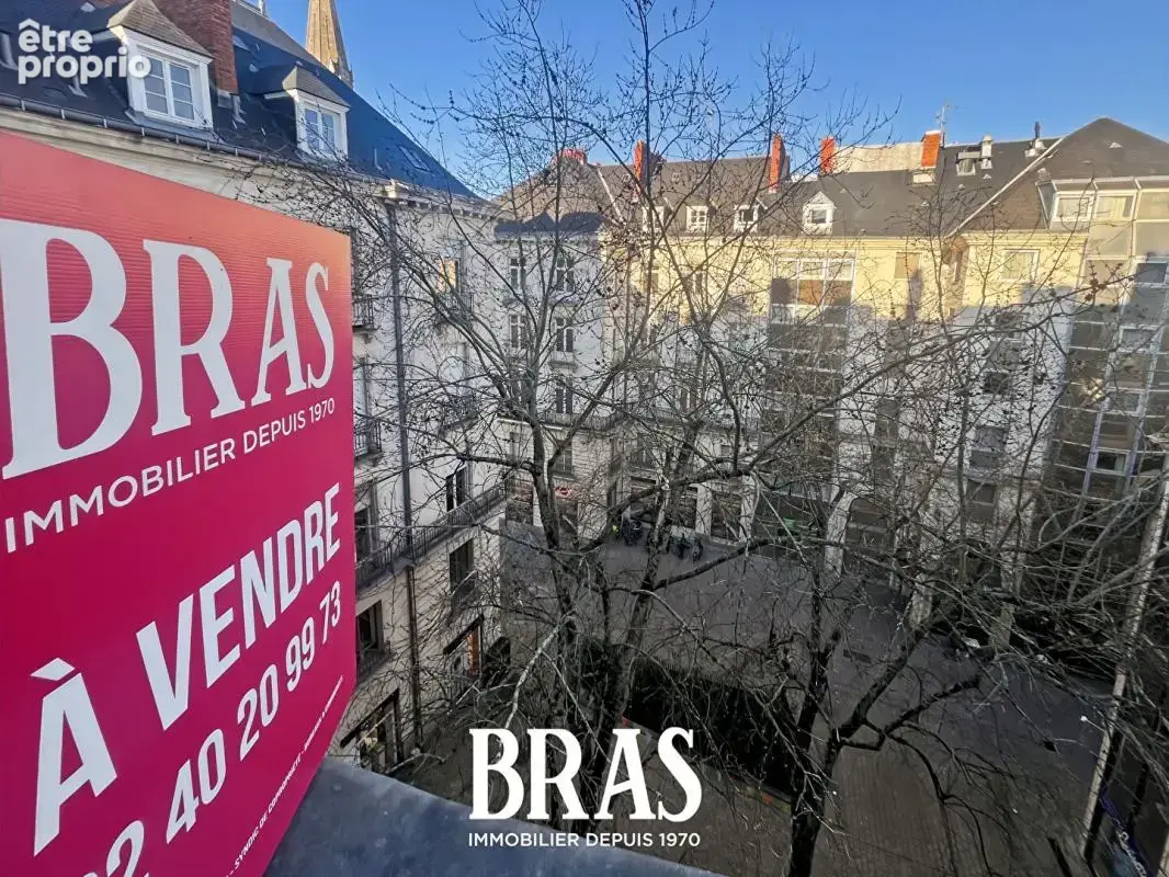Place royale -  spacieux t3 - photo 2