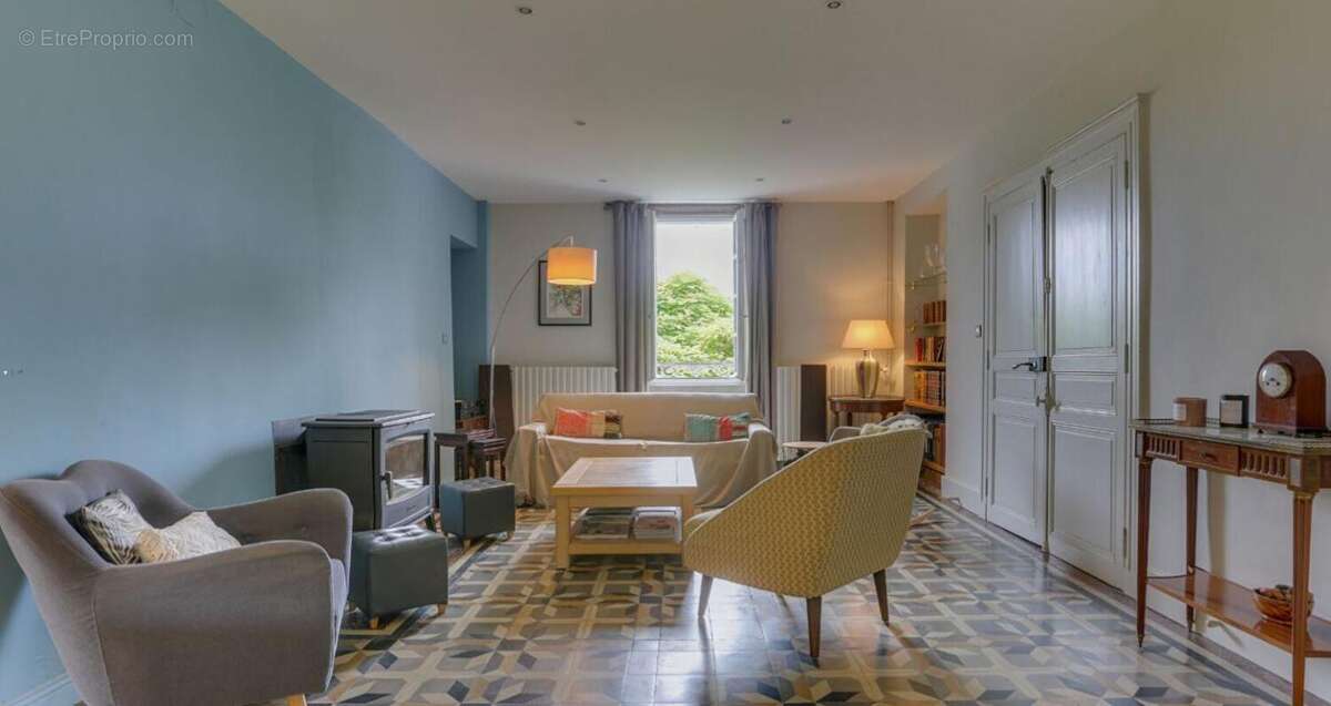 Domaine du XVIIIème siècle - 390 m2 - photo 8
