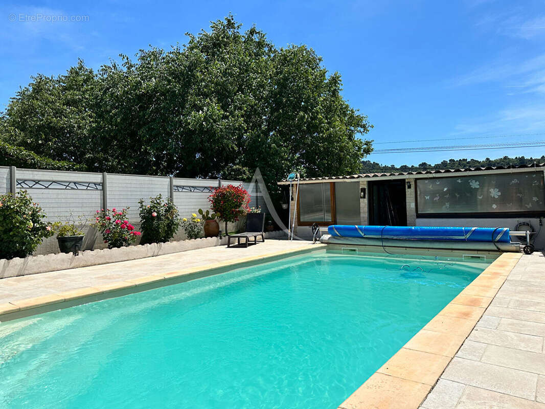 Maison à VINON-SUR-VERDON