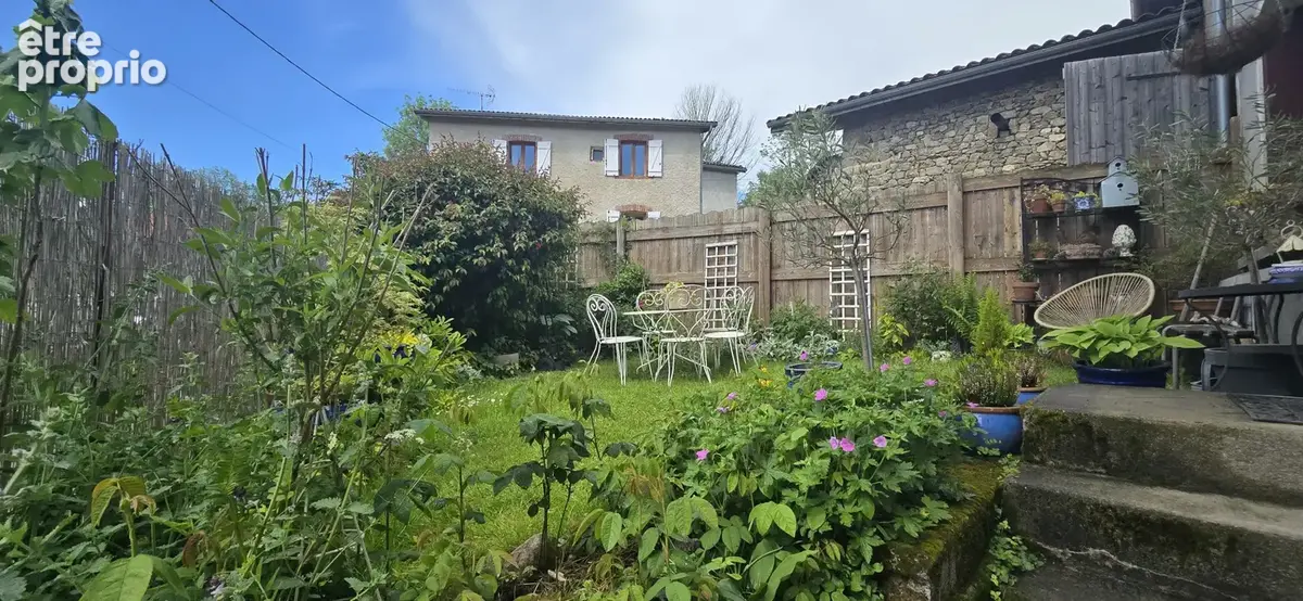 Ensemble immobilier : deux maisons, dépendances, terrains et potentiel locatif - photo 3
