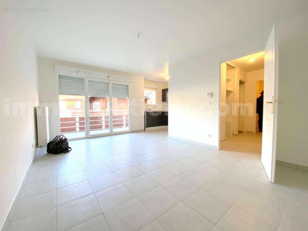 Appartement T2 à Vétraz Monthoux  - Appartement à VETRAZ-MONTHOUX