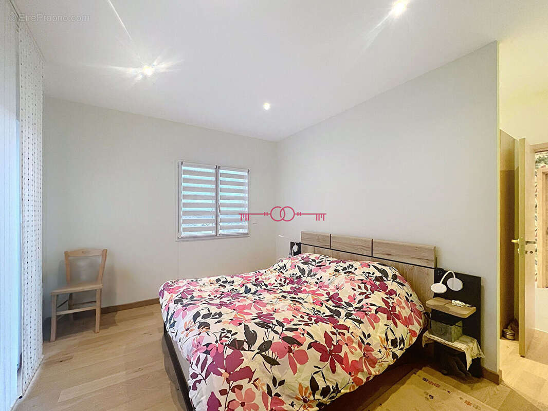 Maison à CAUROY-LES-HERMONVILLE