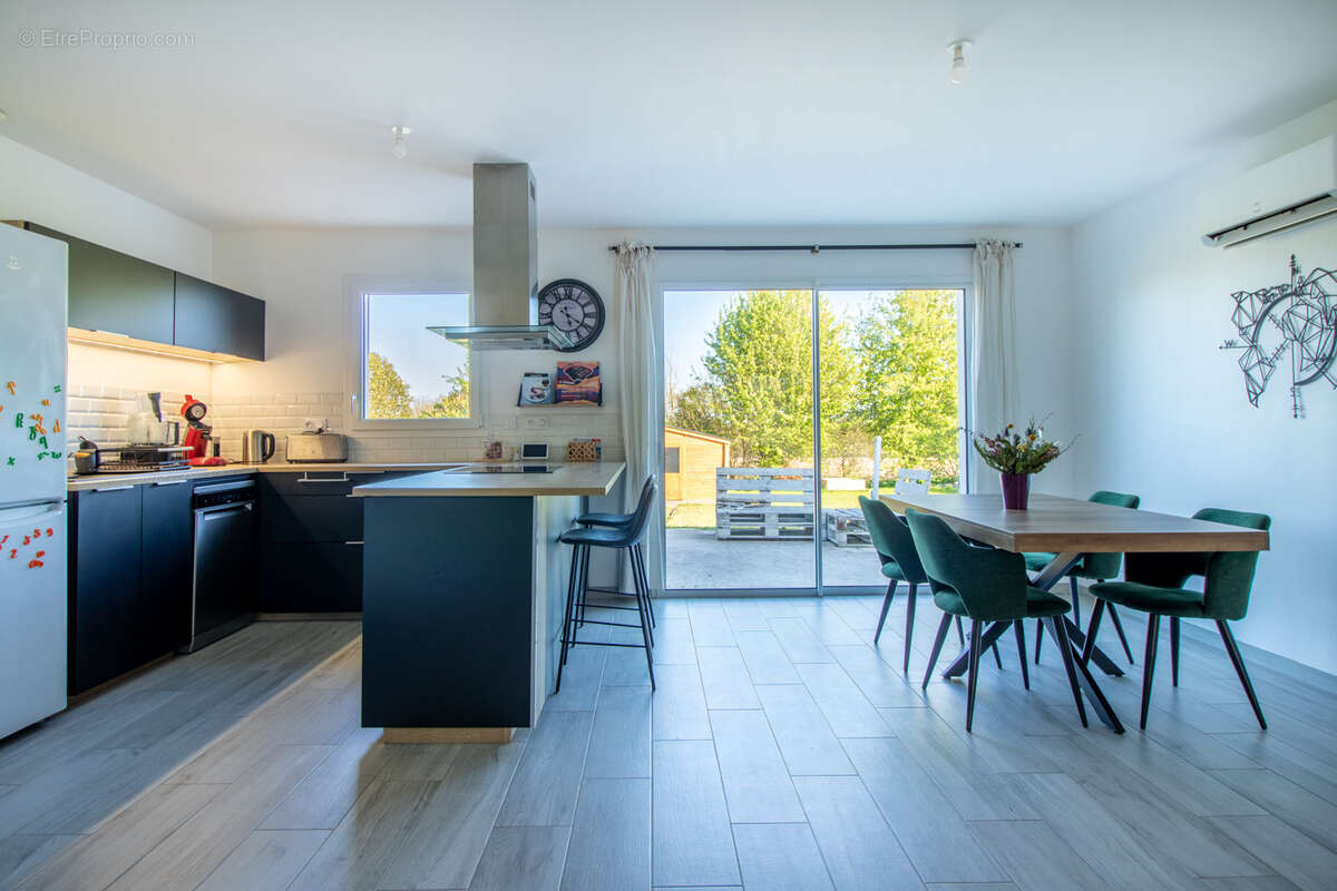 Maison à SAINT-SAVINIEN