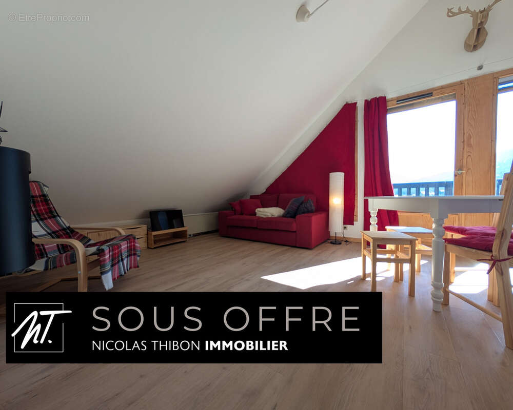 Appartement à MORILLON