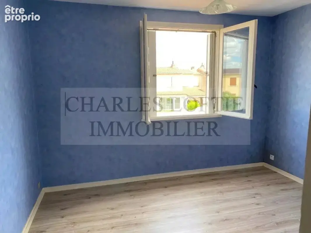 Maison familiale avec jardin et garage - photo 7