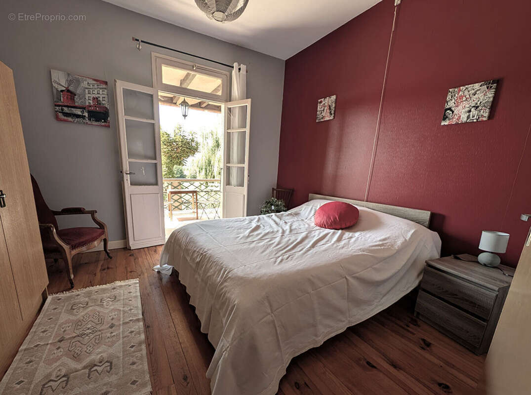 Maison à SAINT-ANTONIN-NOBLE-VAL