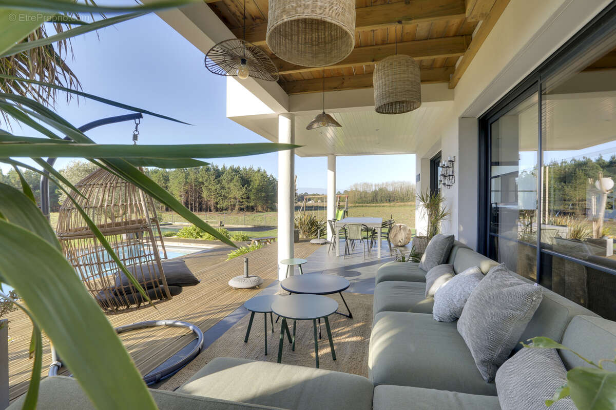 Maison à SAUBRIGUES