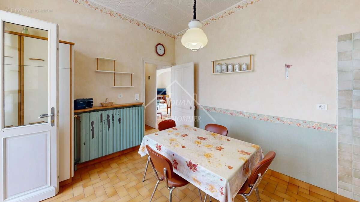 Maison à SALIGNY-SUR-ROUDON