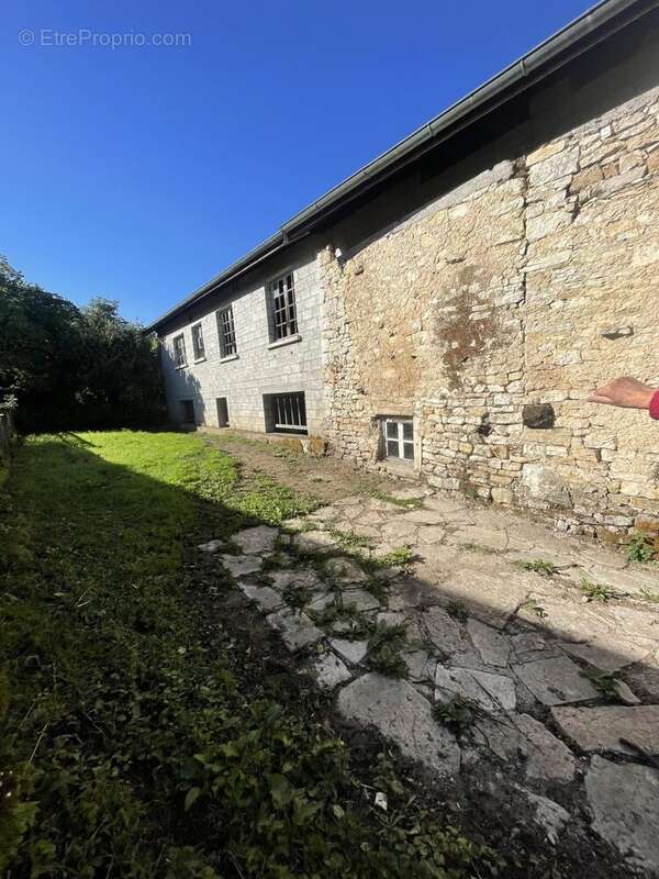 Maison à ARINTHOD
