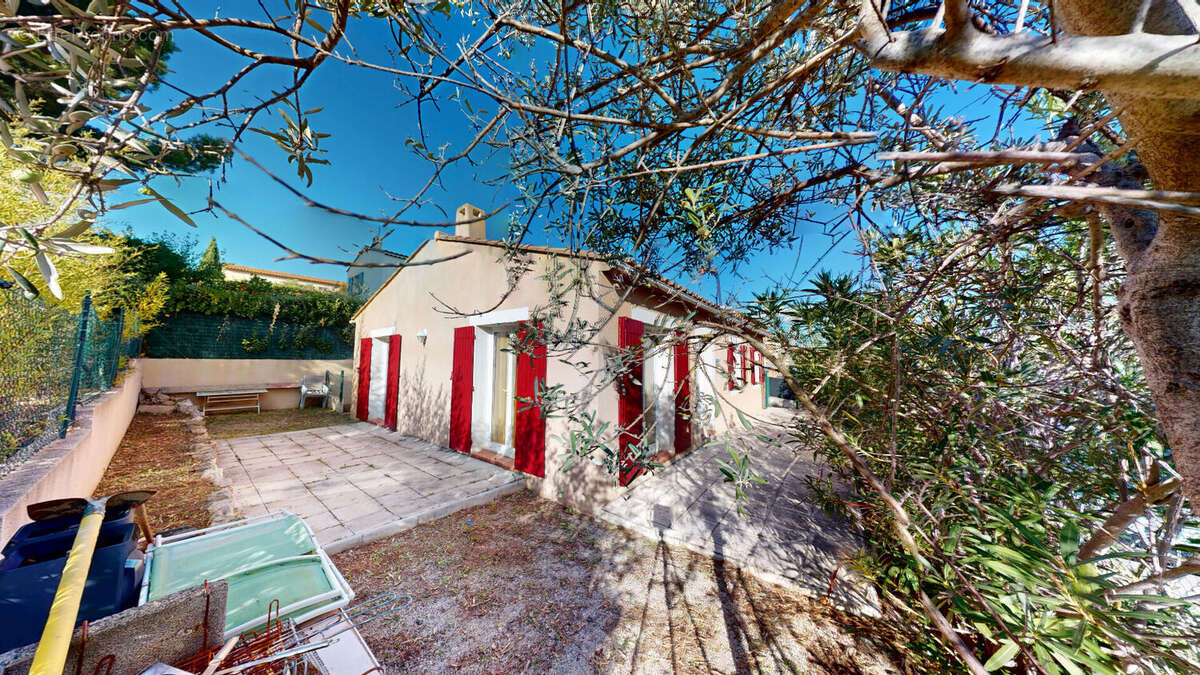 Maison à LA FARE-LES-OLIVIERS