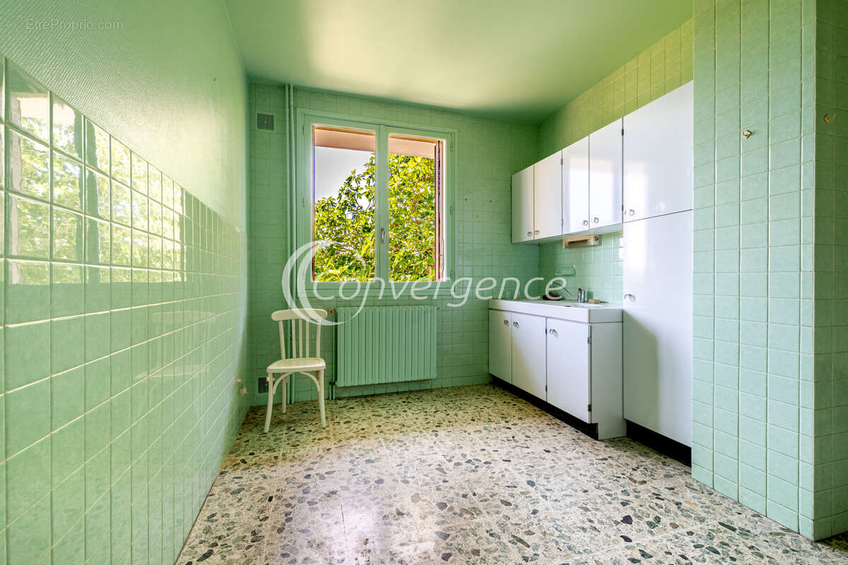 Maison secteur Ouest - 186m2 - 4 chambres, jardin, garage. - photo 21