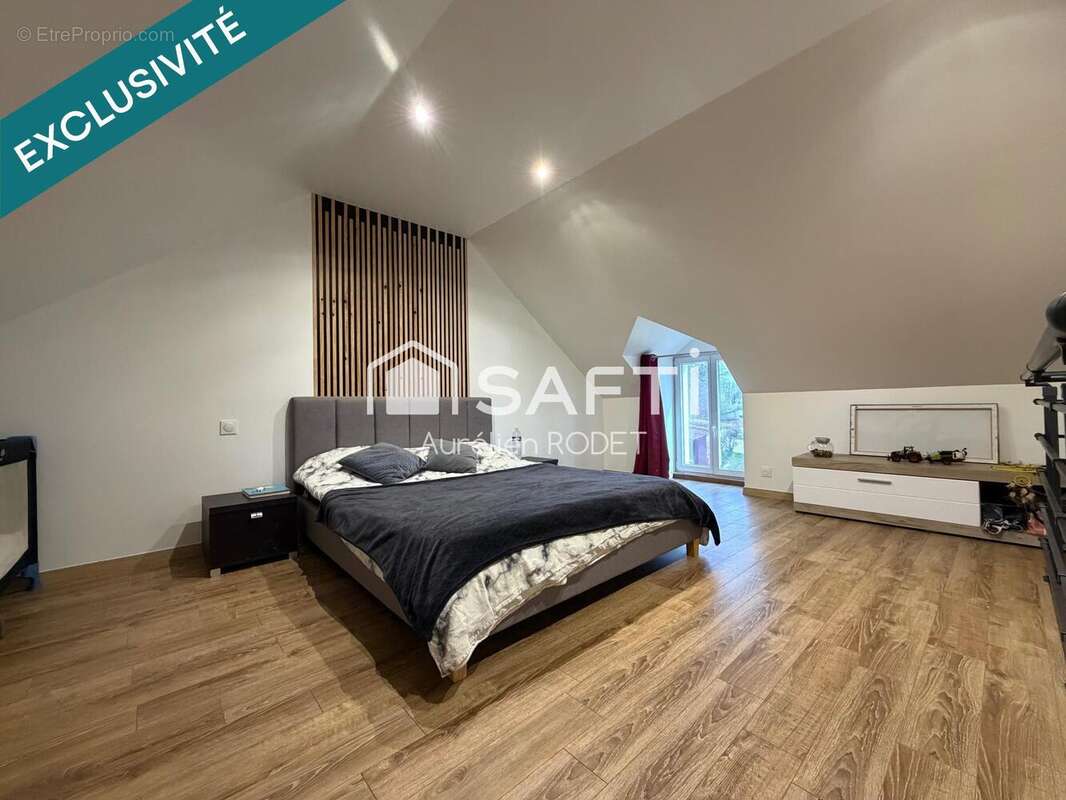 Maison 180 m² à Ambrault  - photo 9