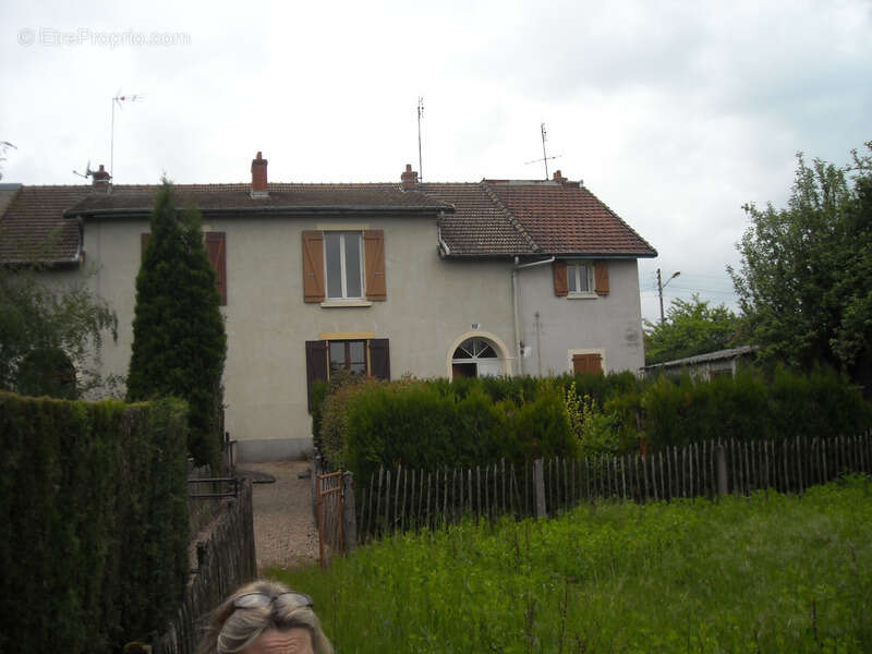 Appartement à GUEUGNON