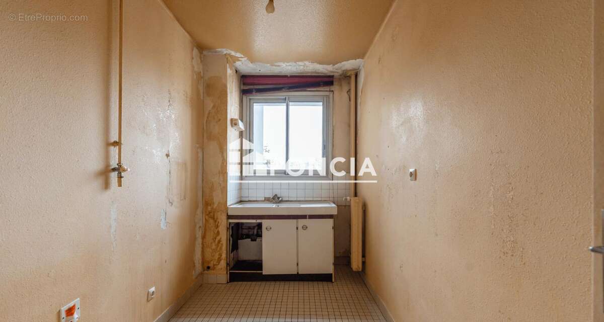 Appartement à PARIS-19E