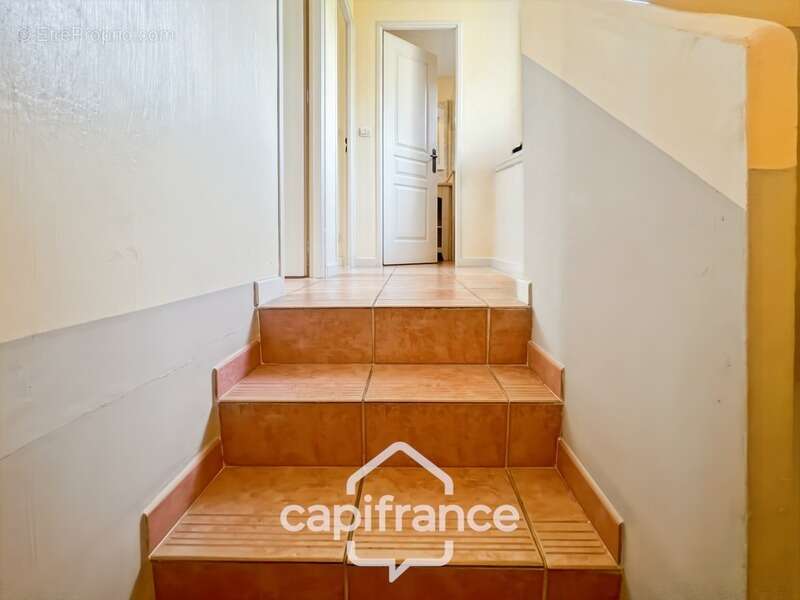 DOMAINE DE PONT ROYAL – Bastidon climatisé de 44 m², ravalé et parfaitement entretenu, avec jardin, 2 chambres et place de parki - photo 19