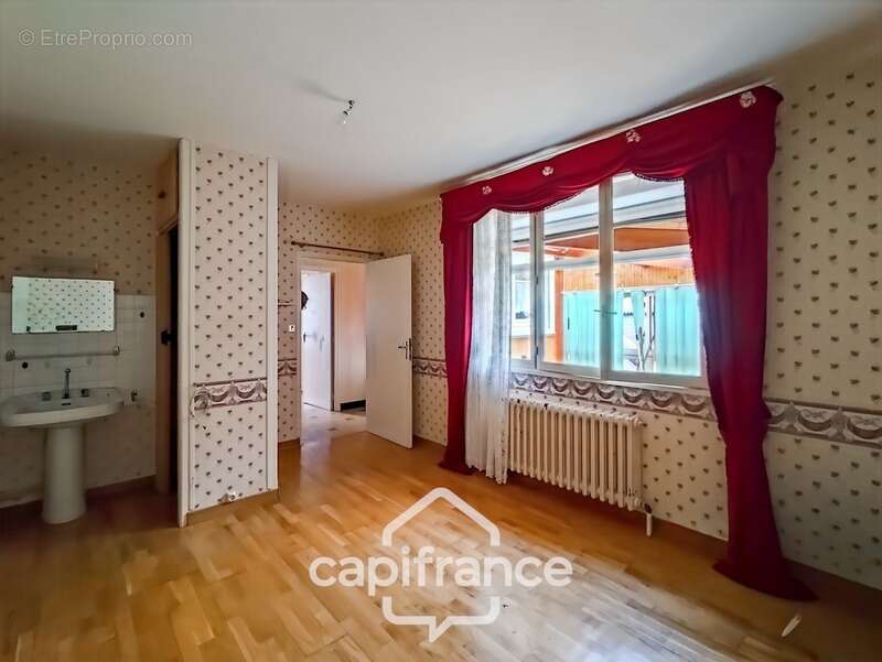 Maison à BESSE-SUR-BRAYE