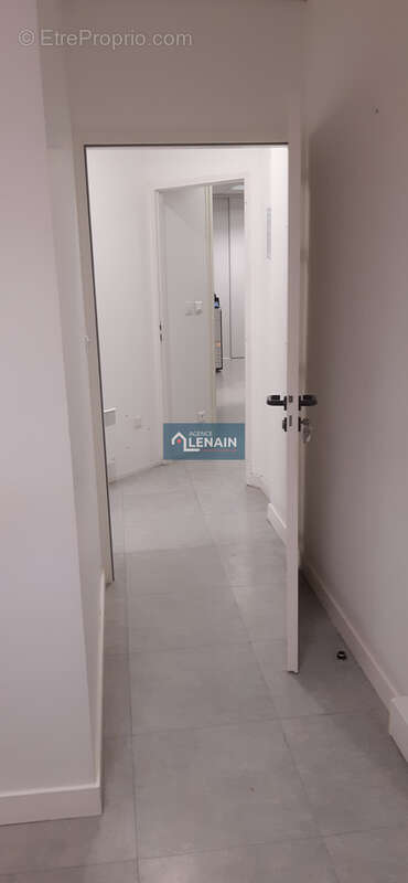 Commerce à LES HERBIERS