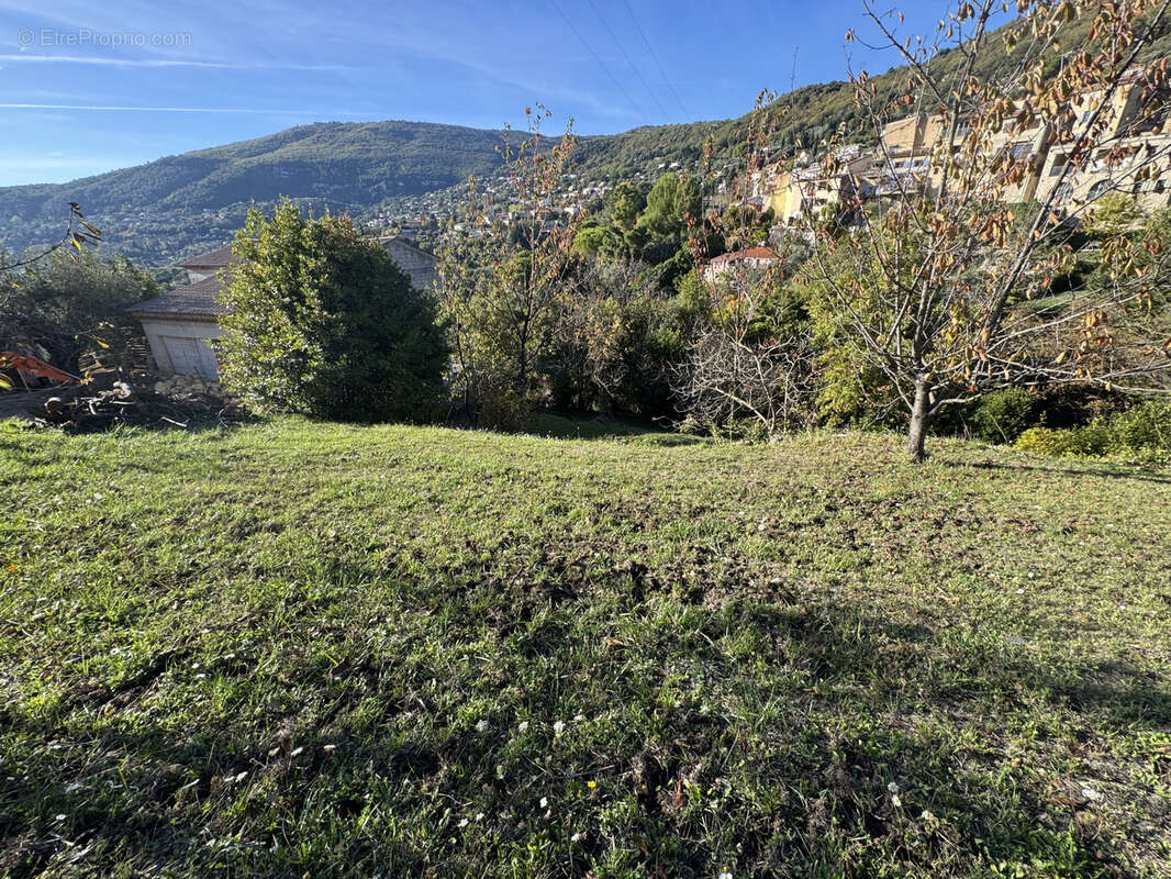 Terrain à GRASSE