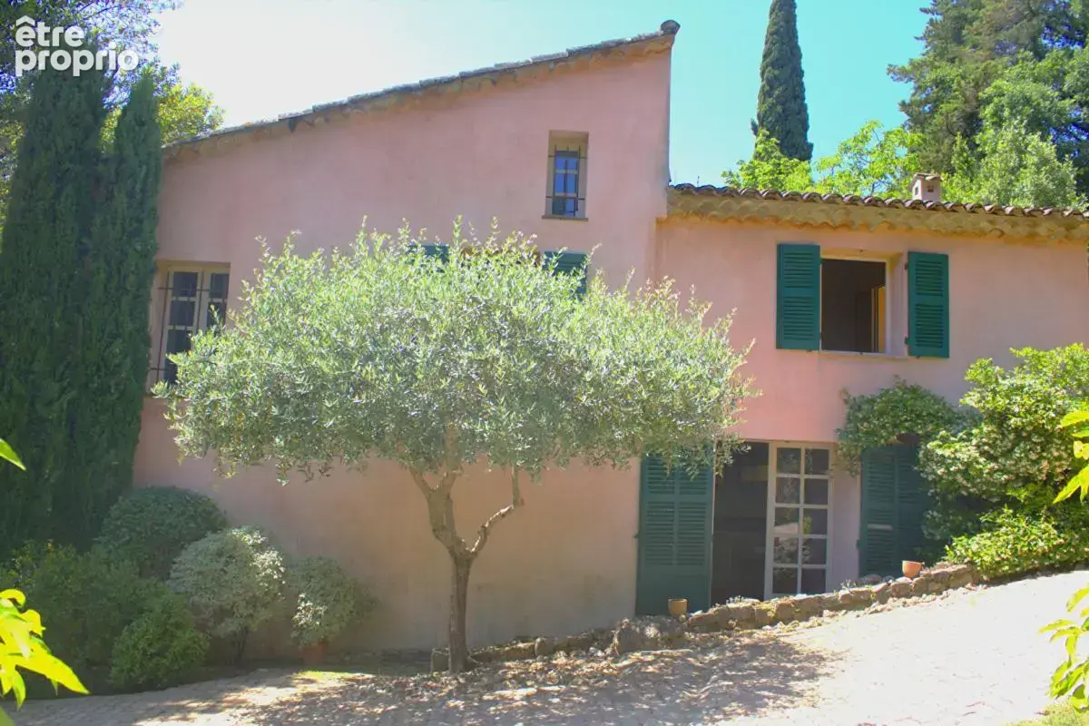 Mas du XVIIIème Siècle de 300 m² sur domaine de 15 000 m² - photo 10