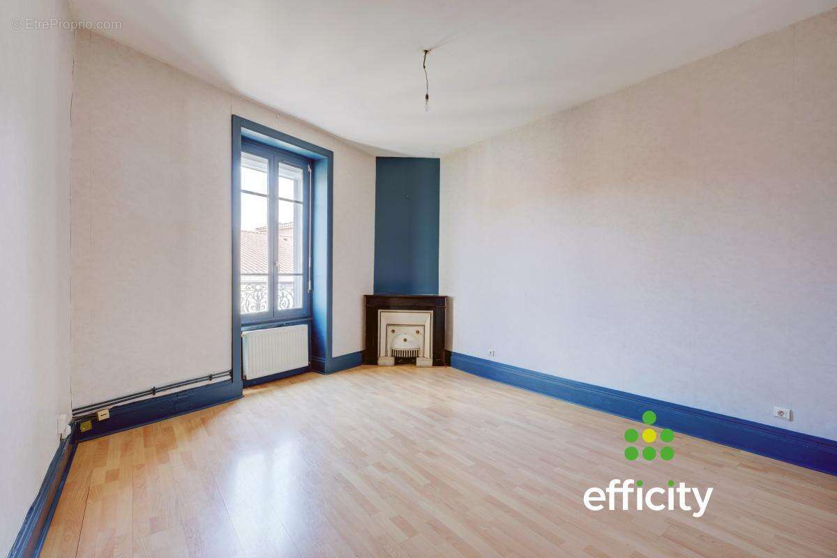 Appartement à OULLINS