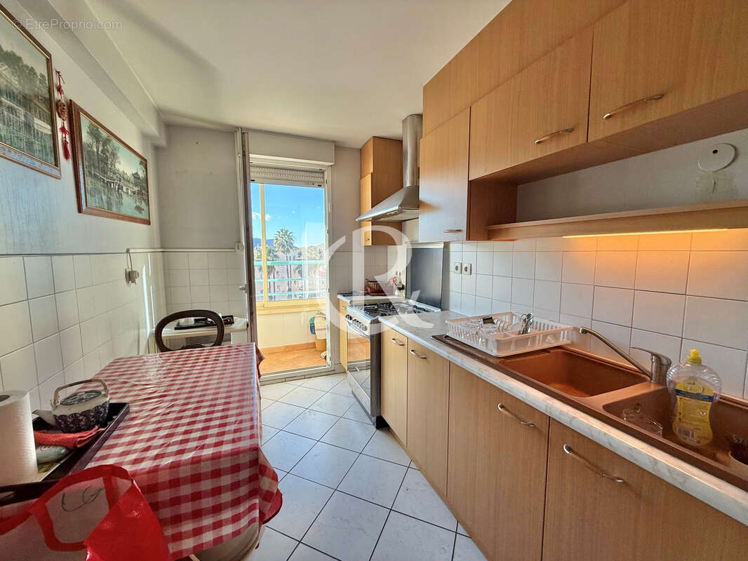 Appartement à HYERES