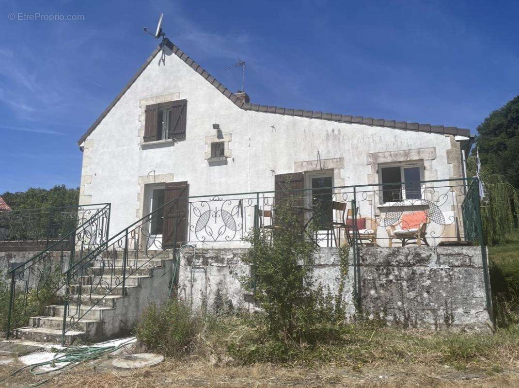 Maison à VOUNEUIL-SUR-VIENNE