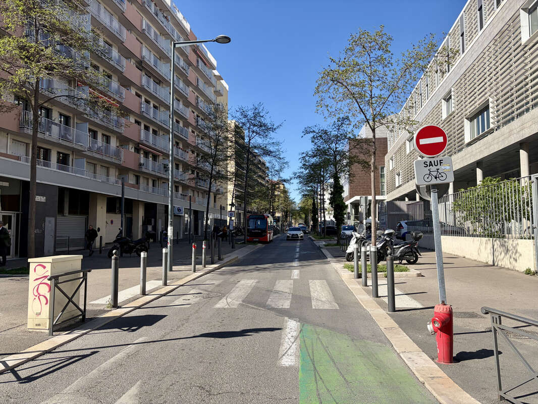 Parking à MARSEILLE-3E