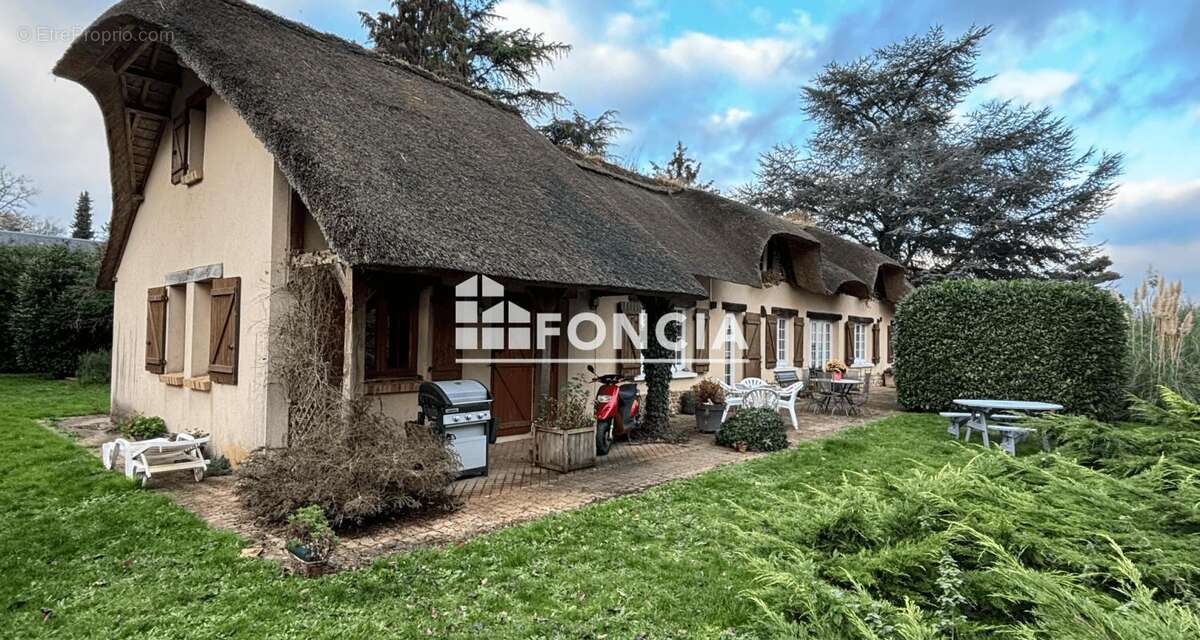 Maison à LE VAL-DAVID