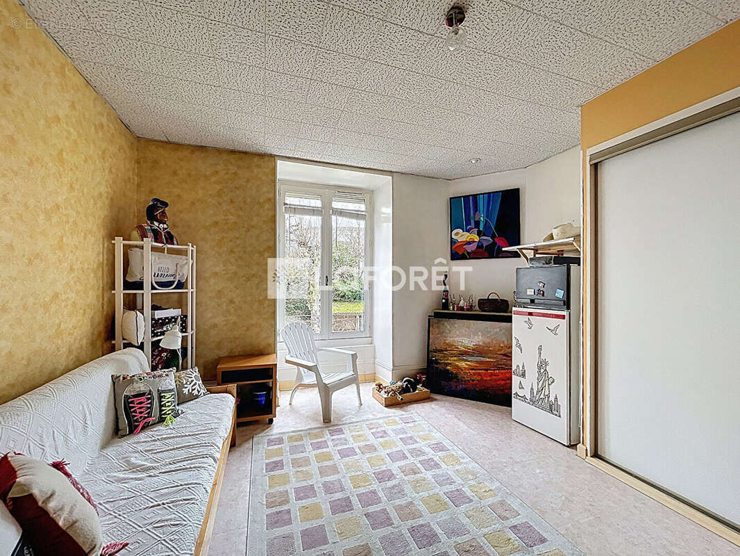 Appartement à NEUVILLE-SUR-SAONE