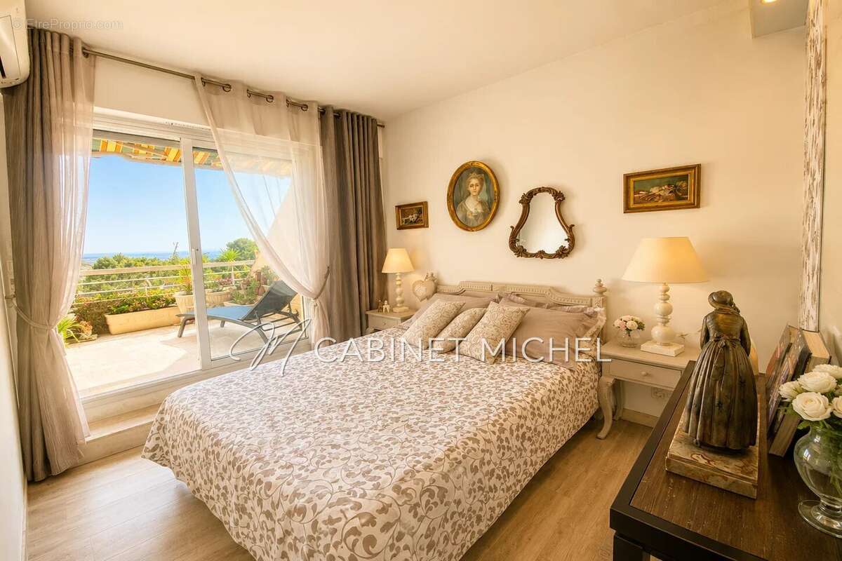 Appartement 69 m² à Vence  - photo 9