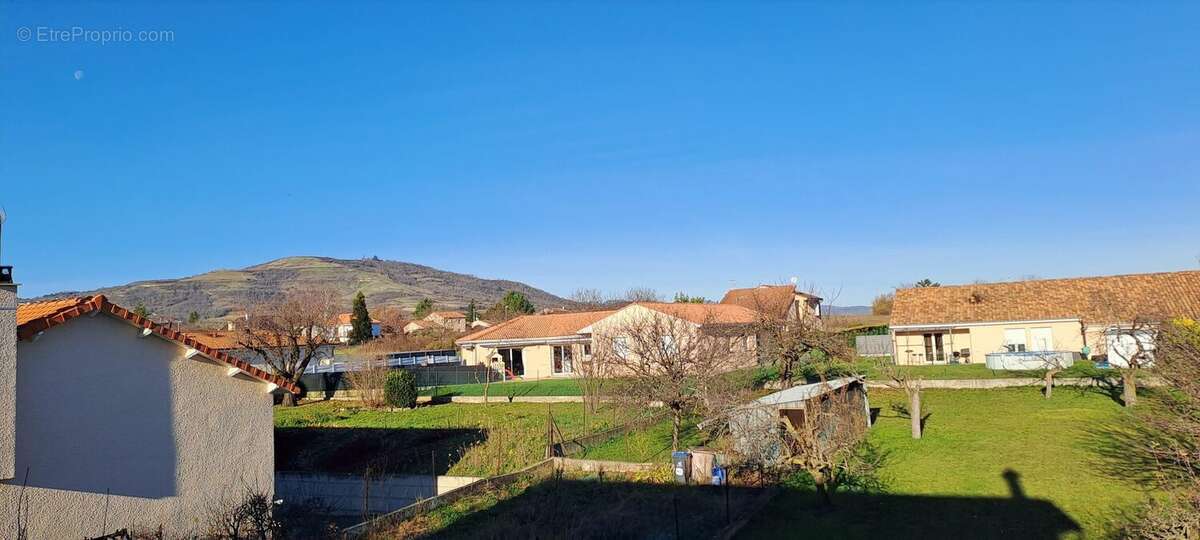 Maison à ORCET