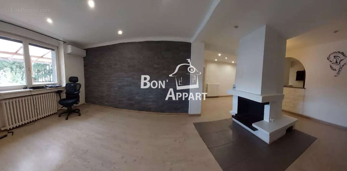 Appartement à JOEUF