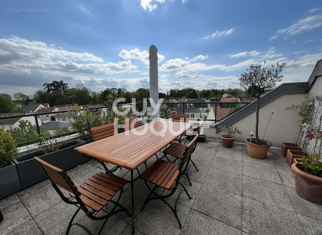 Appartement à OZOIR-LA-FERRIERE
