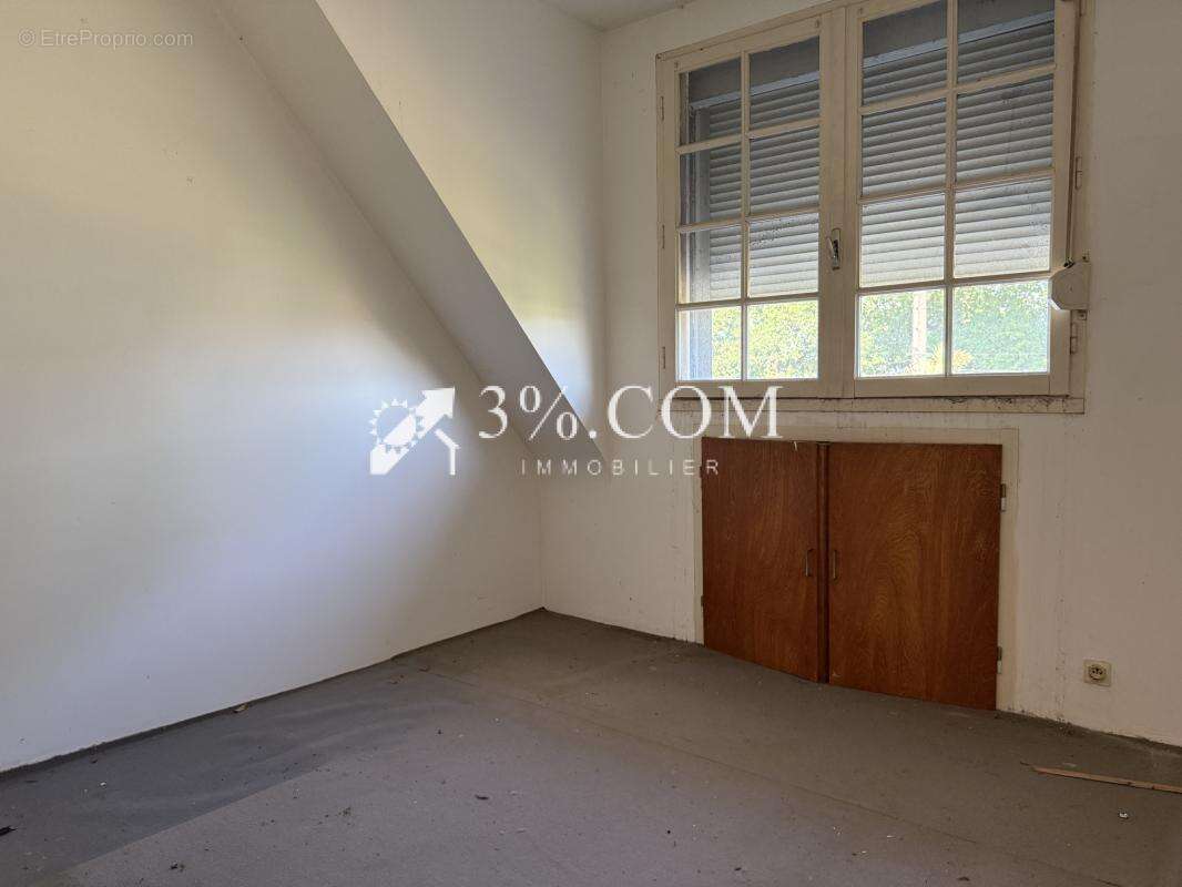 BADEN   À deux pas du bourg, maison familiale avec fort pote - photo 7