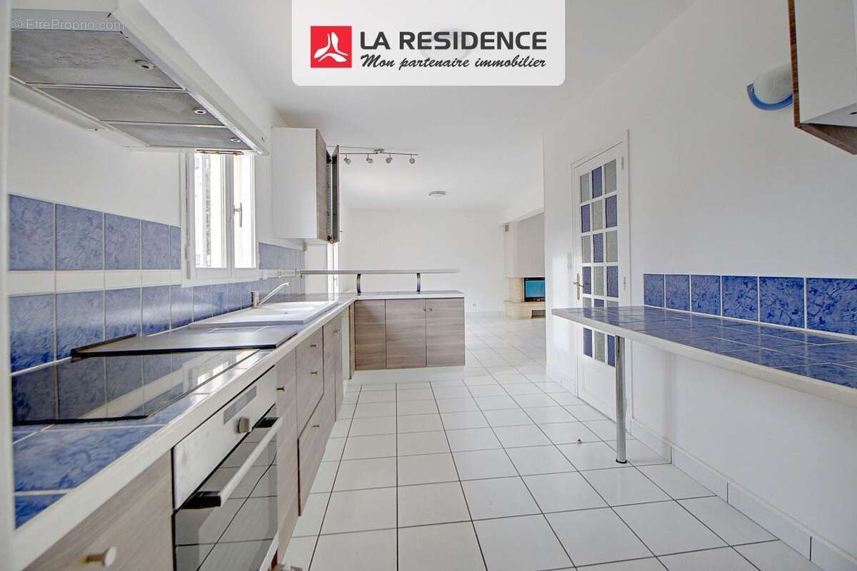 Maison à VERNEUIL-SUR-SEINE