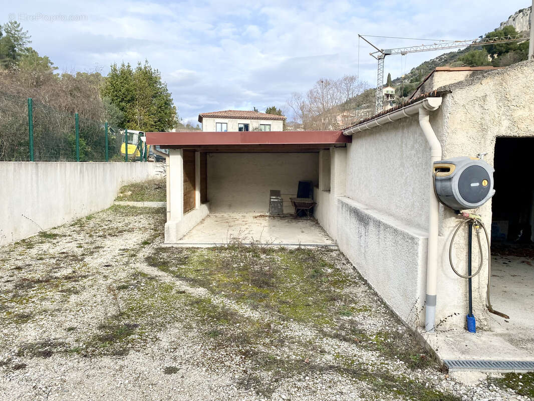 Maison à TOURRETTE-LEVENS