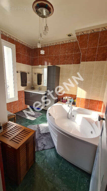 Maison à ROSNY-SOUS-BOIS