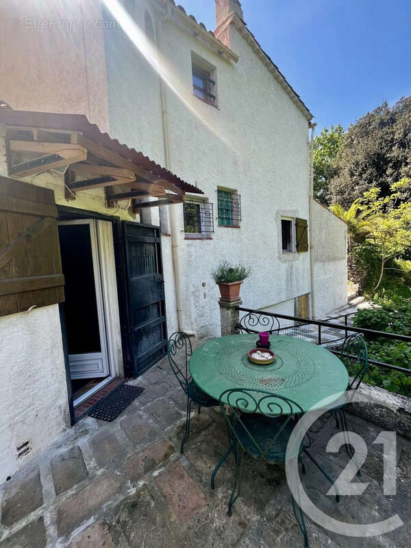 Maison à CHATEAUNEUF-GRASSE