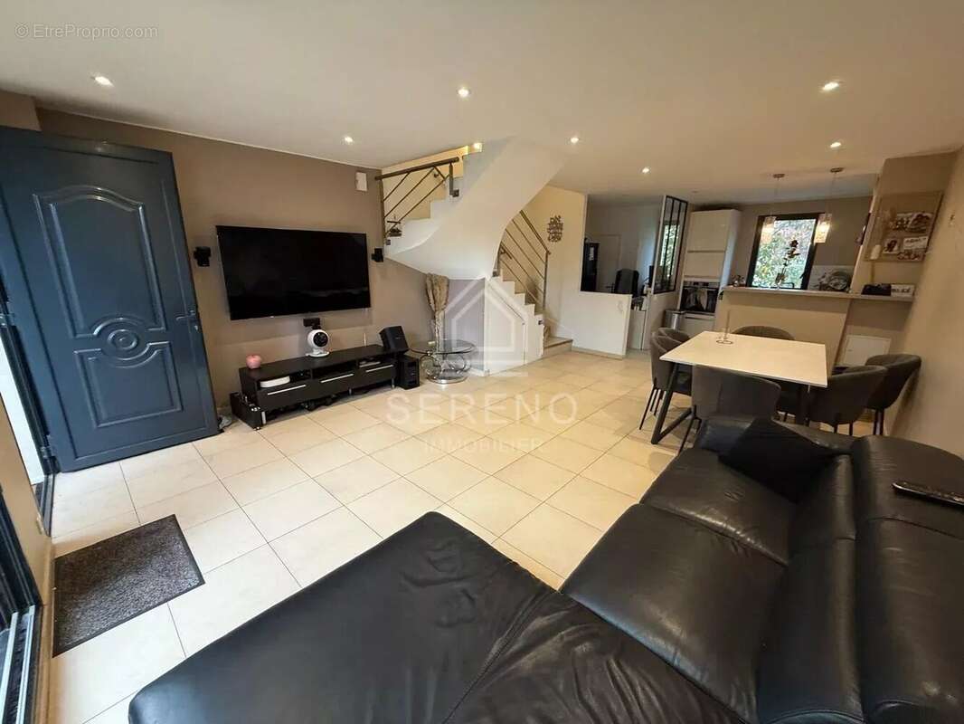 Maison à NOGENT-SUR-MARNE