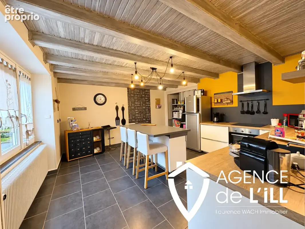 Propriété de charme de 285m2   2 logements, piscine, dépendances et terrain - photo 2