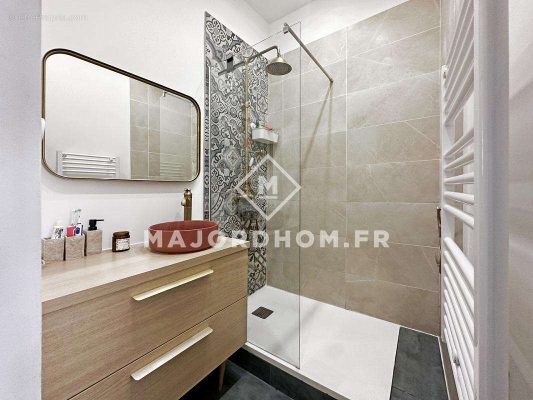 Appartement à MARSEILLE-16E