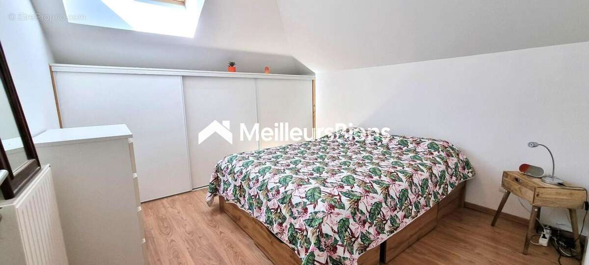 Appartement à VILLE-LA-GRAND