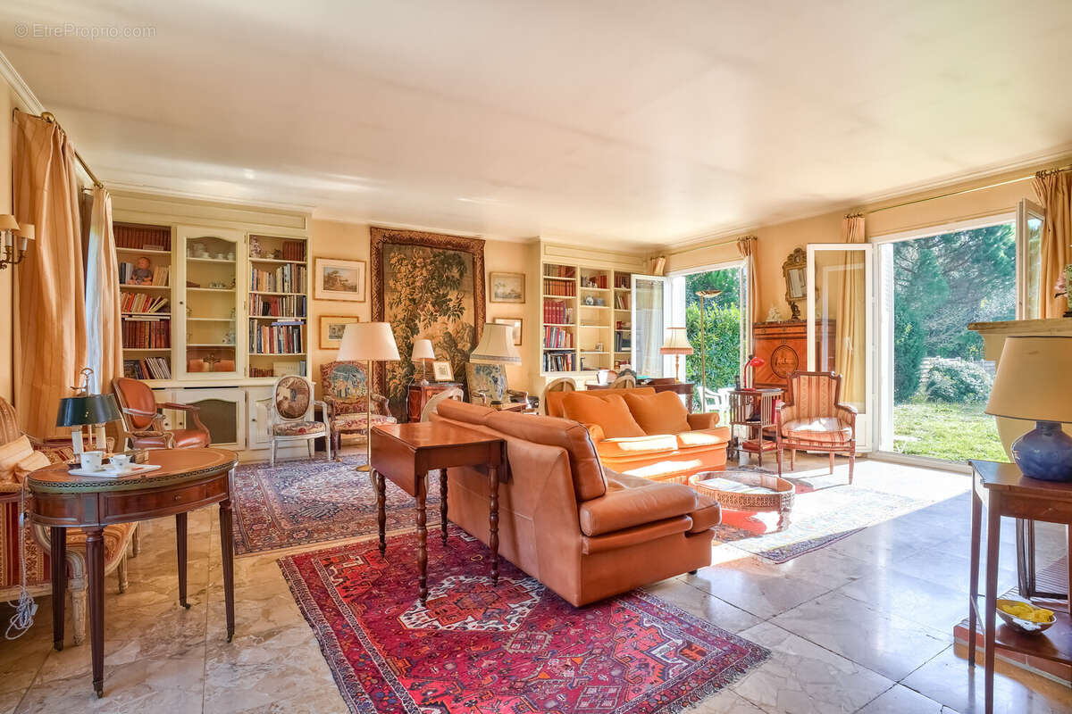 Maison à LE VESINET